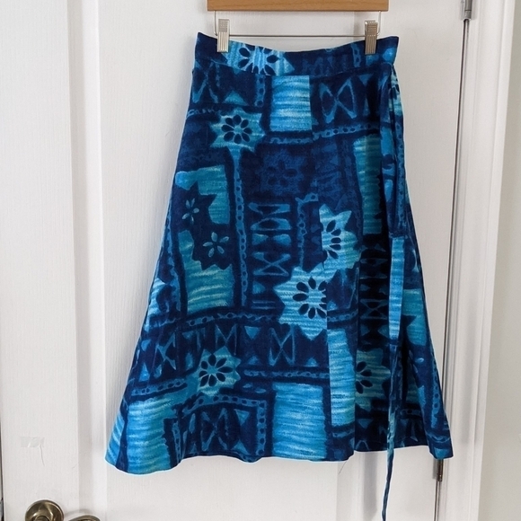 HILO Hawaii Hawaiian Wrap Skirt bright tie dye style Small Medium @x - Picture 3 of 7